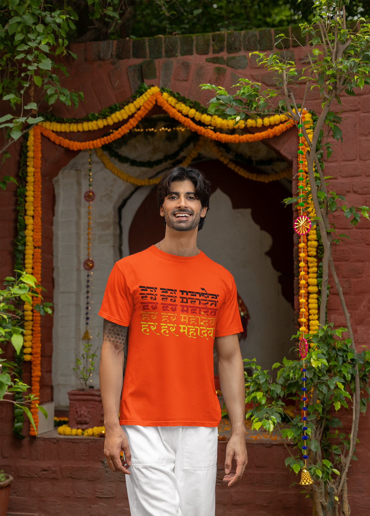 Har Har Mahadev Hindi  T-Shirt For Men and Women